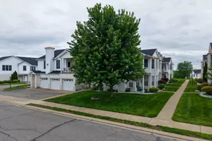 227 Adams Pointe Blvd, Adams Township, PA 16046 - Photo 23