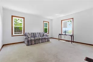 76 Anchor Dr, South Strabane, PA 15301 - Photo 9