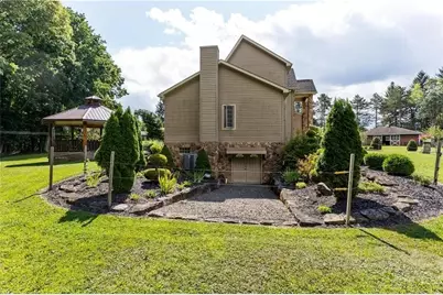 102 Mehard Ave #B, Greenville Boro, PA 16125 - Photo 9
