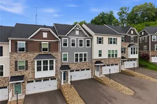 117 Moyer Hill Dr, Cranberry Township, PA 16066 - Photo 3
