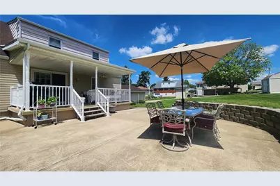 303 Cort St, Jeannette, PA 15644 - Photo 27