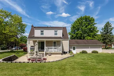 303 Cort St, Jeannette, PA 15644 - Photo 1