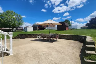 303 Cort St, Jeannette, PA 15644 - Photo 31