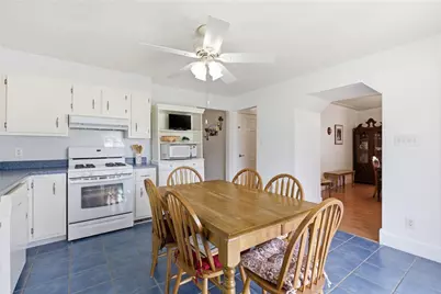 303 Cort St, Jeannette, PA 15644 - Photo 11