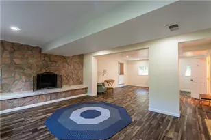858 Monaca Rd, Center Township, PA 15061 - Photo 25