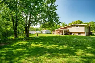 858 Monaca Rd, Center Township, PA 15061 - Photo 33
