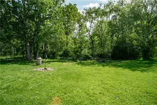 858 Monaca Rd, Center Township, PA 15061 - Photo 37