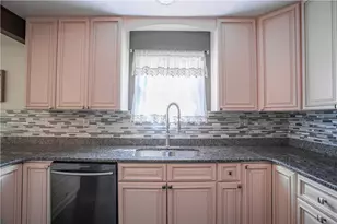 858 Monaca Rd, Center Township, PA 15061 - Photo 7
