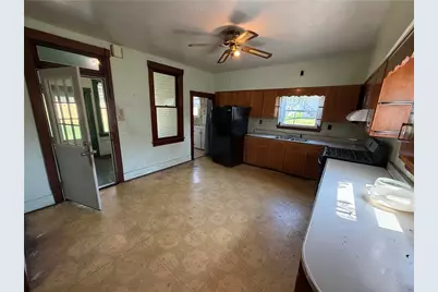 1705 W Crawford Ave, Dunbar Township, PA 15425 - Photo 5