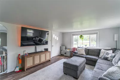 1238 Cascade Rd, Monaca, PA 15061 - Photo 3