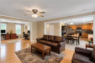 306 Providence Dr, Marshall, PA 15090 - Photo 11
