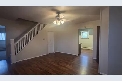 319 Lowell Street, Vandergrift, PA 15690 - Photo 7