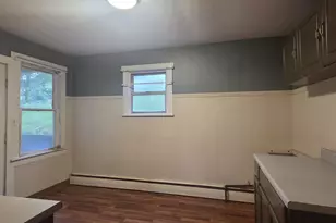 319 Lowell St, Vandergrift, PA 15690 - Photo 3