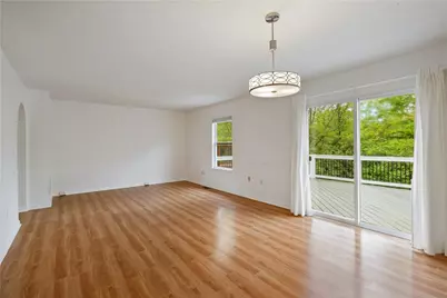 223 Mountain Dr, Carnegie, PA 15106 - Photo 3