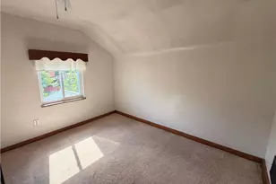924 Jefferson Rd, Pittsburgh, PA 15235 - Photo 9