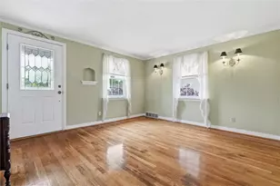 5723 Mifflin Rd, Pittsburgh, PA 15207 - Photo 3