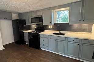 527 Lenora St, Pittsburgh, PA 15206 - Photo 3