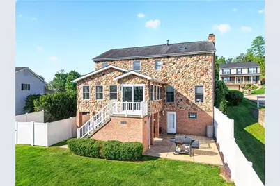 111 Janyce Dr, Hempfield Township, PA 15601 - Photo 3