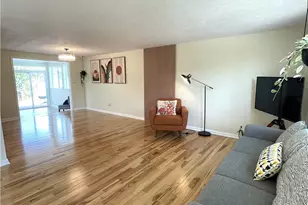 592 Surfside Dr, Pittsburgh, PA 15239 - Photo 17