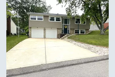 592 Surfside Dr, Pittsburgh, PA 15239 - Photo 1