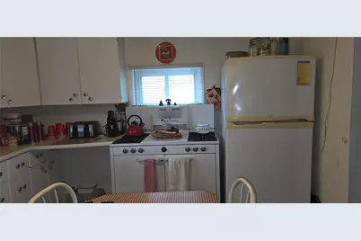 2172 Jefferson Ave, Canton Township, PA 15301 - Photo 5
