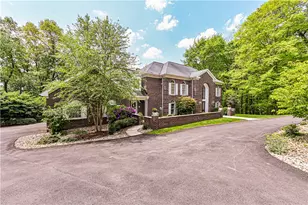 264 Cobblestone Dr, Hempfield Township, PA 15601 - Photo 3