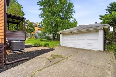 910 Forest Ave, Ross Twp, PA 15202 - Photo 29