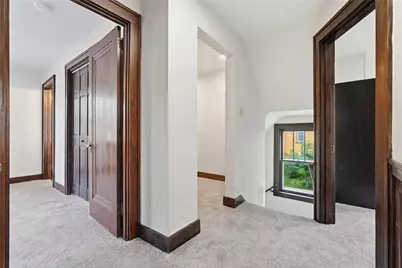 910 Forest Ave, Ross Twp, PA 15202 - Photo 15