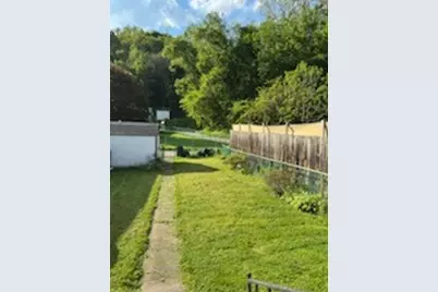 202 McKinley Ave, Vandergrift, PA 15629 - Photo 15