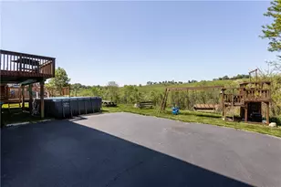 1328 Sandstone Dr, South Fayette, PA 15057 - Photo 27