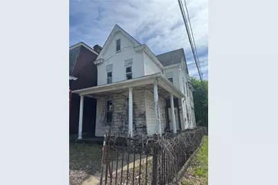 146 Auburn St, Lincoln Larimer, PA 15206 - Photo 1