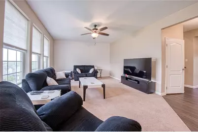 3007 Sir Charles Dr, Cecil, PA 15057 - Photo 11