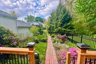 320 E Washington Blvd, Grove City Boro, PA 16127 - Photo 33