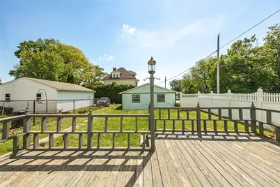 2402 Highland Ave, New Castle, PA 16105 - Photo 5