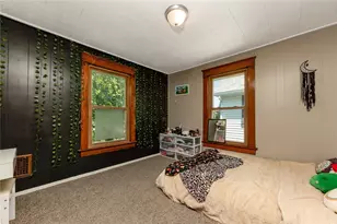 2402 Highland Ave, New Castle, PA 16105 - Photo 23