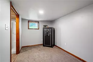 101 Leech Ln, Beaver Falls, PA 15010 - Photo 17