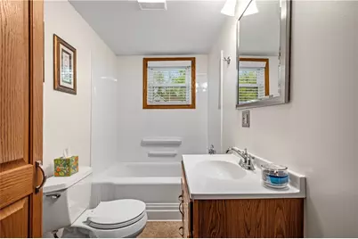 101 Leech Ln, Beaver Falls, PA 15010 - Photo 9