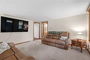 101 Leech Ln, Beaver Falls, PA 15010 - Photo 3