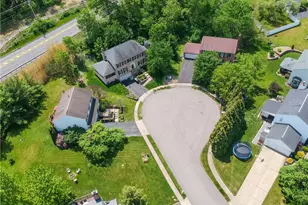 13 Bradley Ct, Cranberry Township, PA 16066 - Photo 5