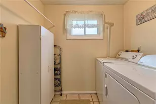8002 Hayward St, Hempfield Township, PA 15691 - Photo 15