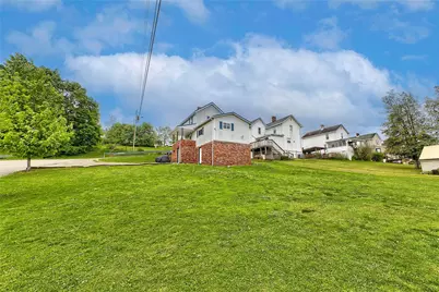 8002 Hayward Street, Hempfield Township, PA 15691 - Photo 3