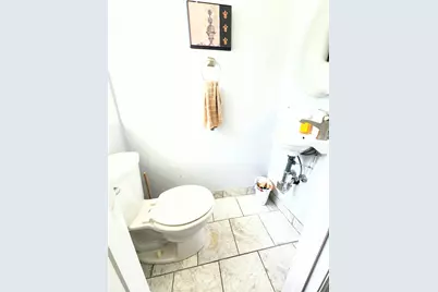 6533 Rosemoor St, Pittsburgh, PA 15217 - Photo 1