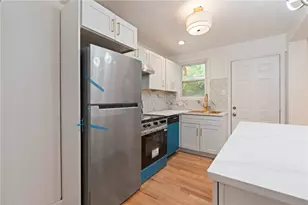 2602 Belmar Pl, Pittsburgh, PA 15218 - Photo 9
