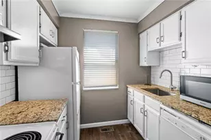 119 Hillvue Dr, Seven Fields Boro, PA 16046 - Photo 13