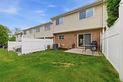 1102 Wingate Dr, Robinson Twp, PA 15205 - Photo 33