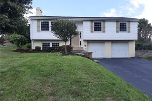 1313 Star Ridge Dr, Pittsburgh, PA 15241 - Photo 1