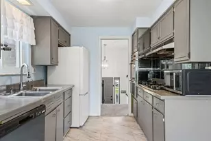 44 Chris Ct, Pittsburgh, PA 15239 - Photo 17
