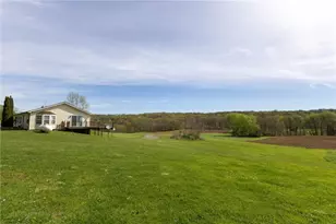 384 Old Sharon Rd, East Lackawannock Township, PA 16137 - Photo 3