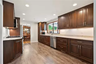 764 Donegal Dr, Bethel Park, PA 15102 - Photo 7