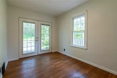 323 Idlewood Rd, Pittsburgh, PA 15235 - Photo 17